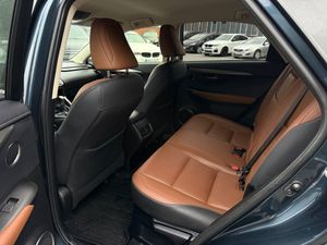 Lexus NX bild 16