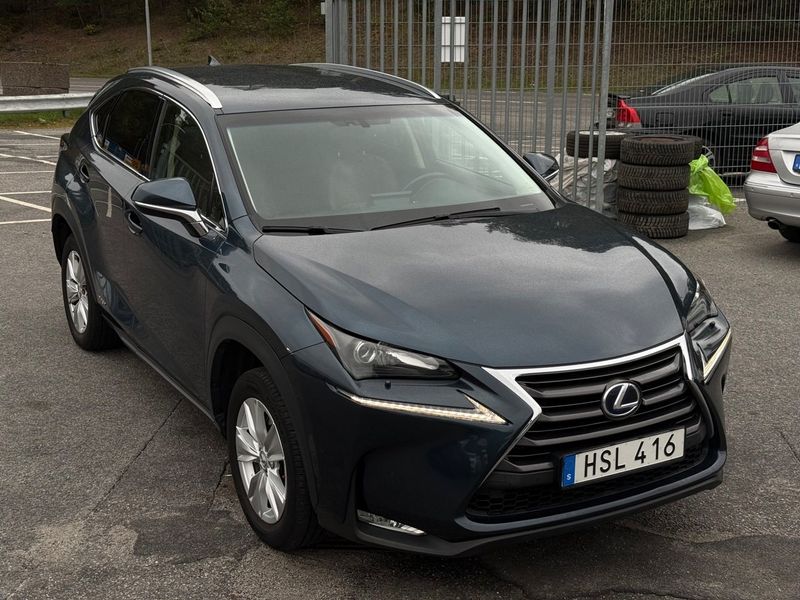 Lexus NX bild 8