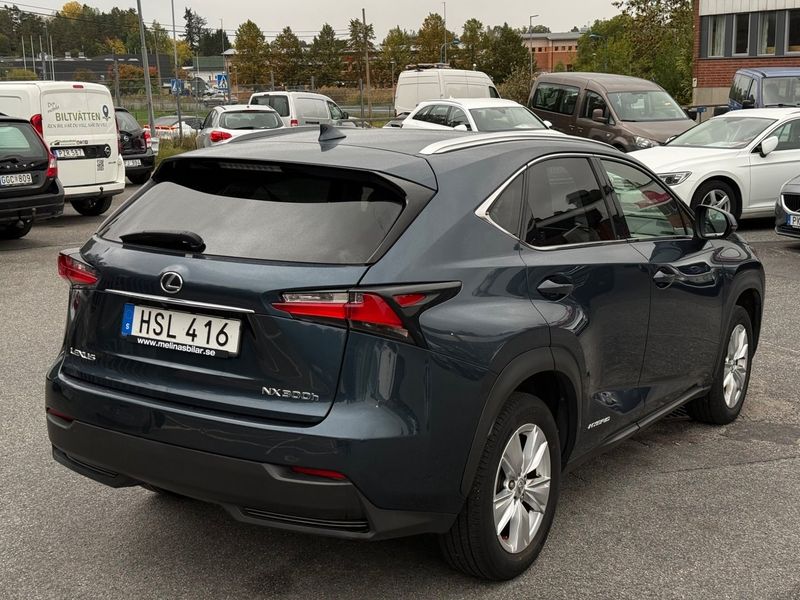Lexus NX bild 6