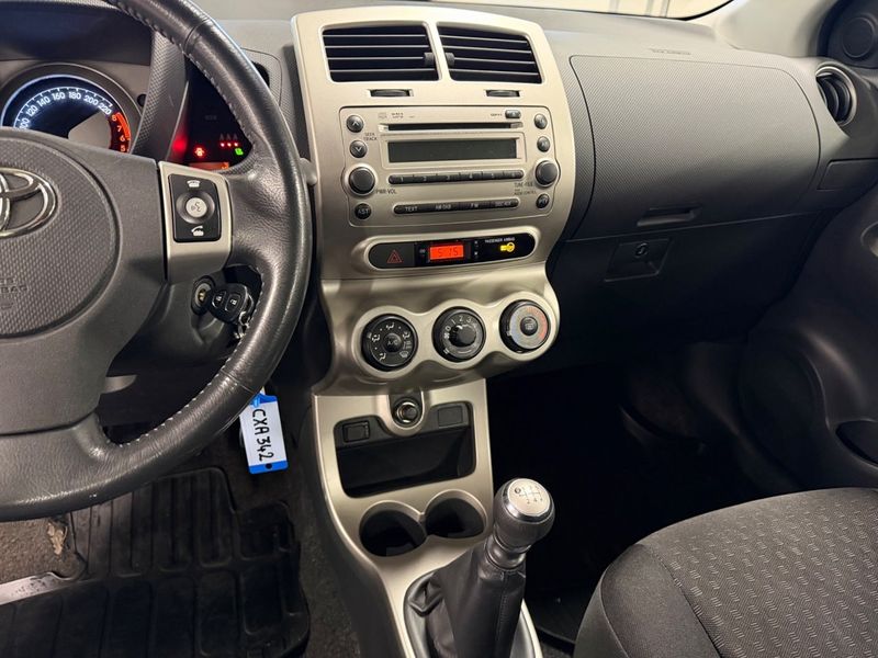 Toyota Urban Cruiser bild 11
