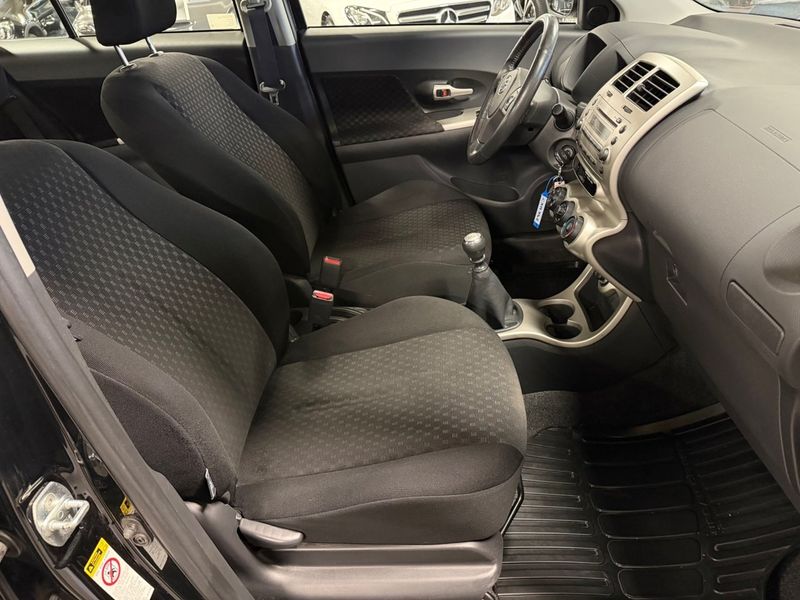 Toyota Urban Cruiser bild 8