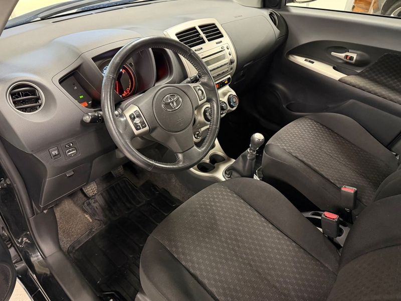 Toyota Urban Cruiser bild 9