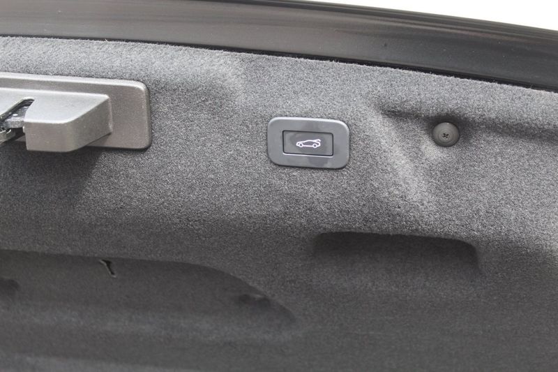 Jaguar XE bild 13