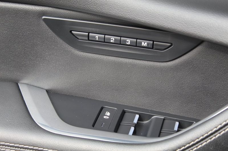 Jaguar XE bild 7