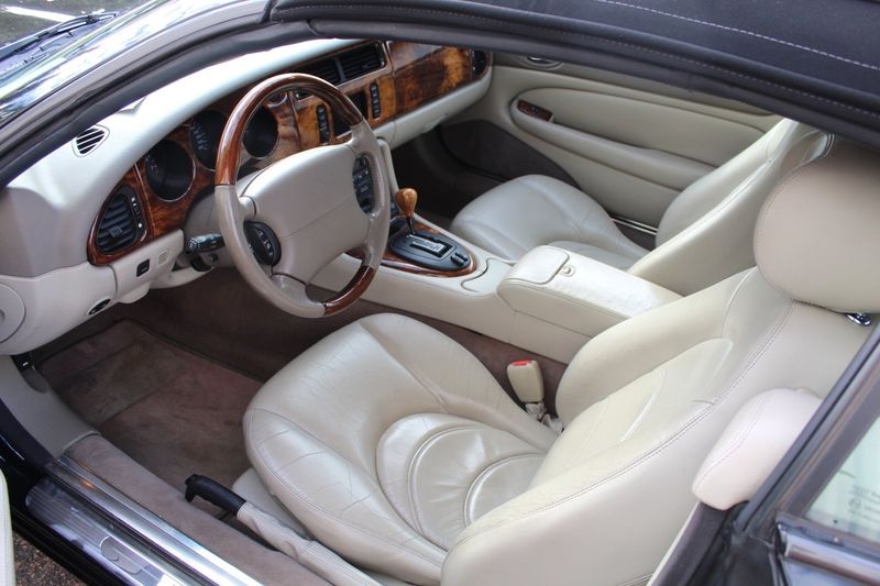 Jaguar XK bild 5