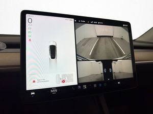 Tesla Model Y bild 21