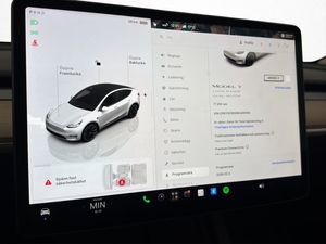 Tesla Model Y bild 26