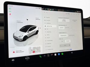 Tesla Model Y bild 24