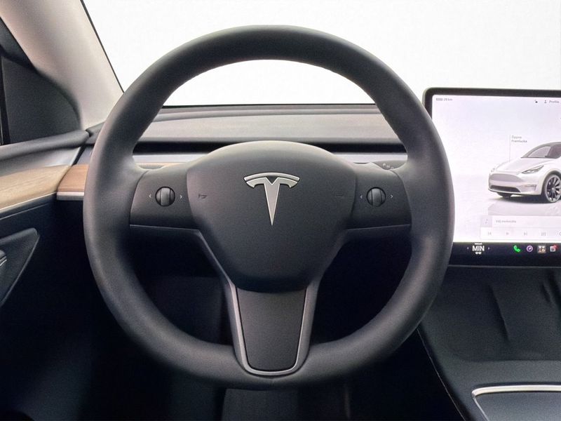 Tesla Model Y bild 16