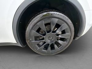 Tesla Model Y bild 29