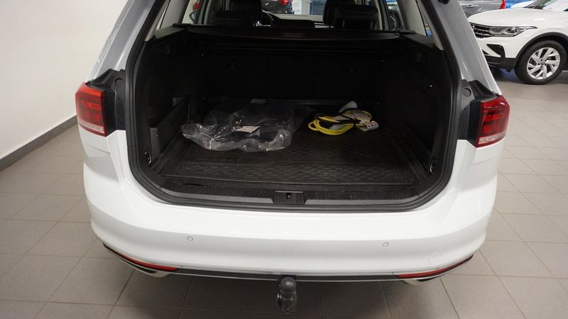 Volkswagen Passat bild 8