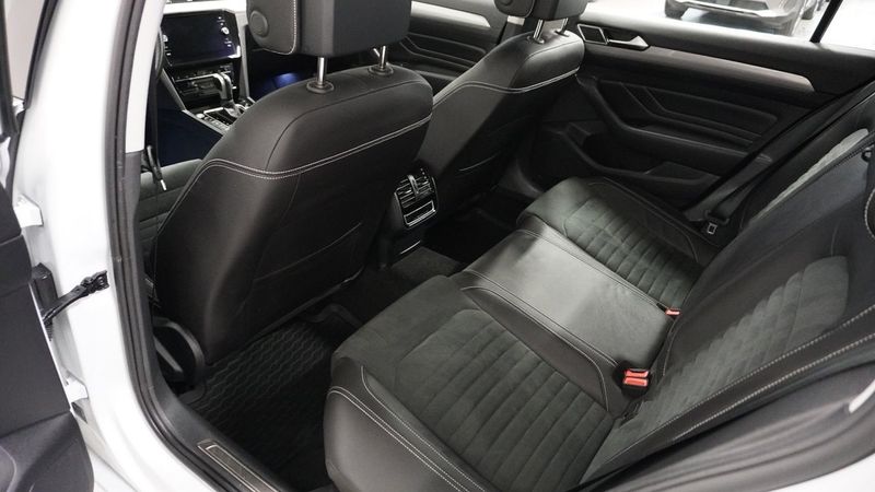 Volkswagen Passat bild 10
