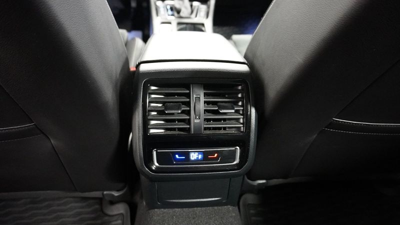 Volkswagen Passat bild 12