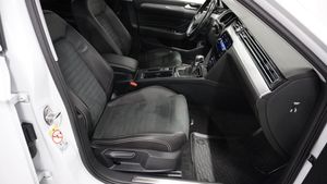 Volkswagen Passat bild 13
