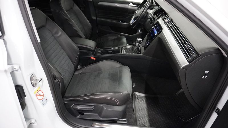 Volkswagen Passat bild 13