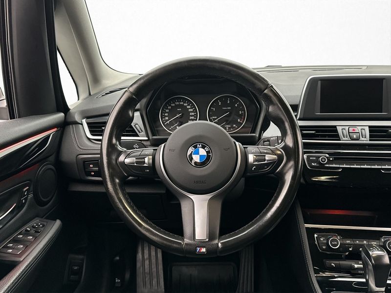 BMW 220 bild 12