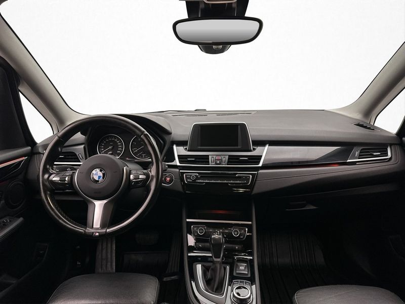 BMW 220 bild 17