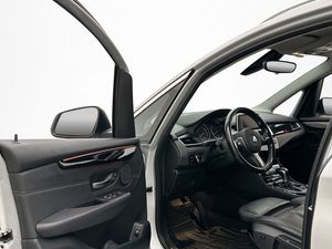 BMW 220 bild 10