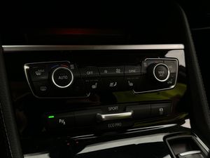 BMW 220 bild 23