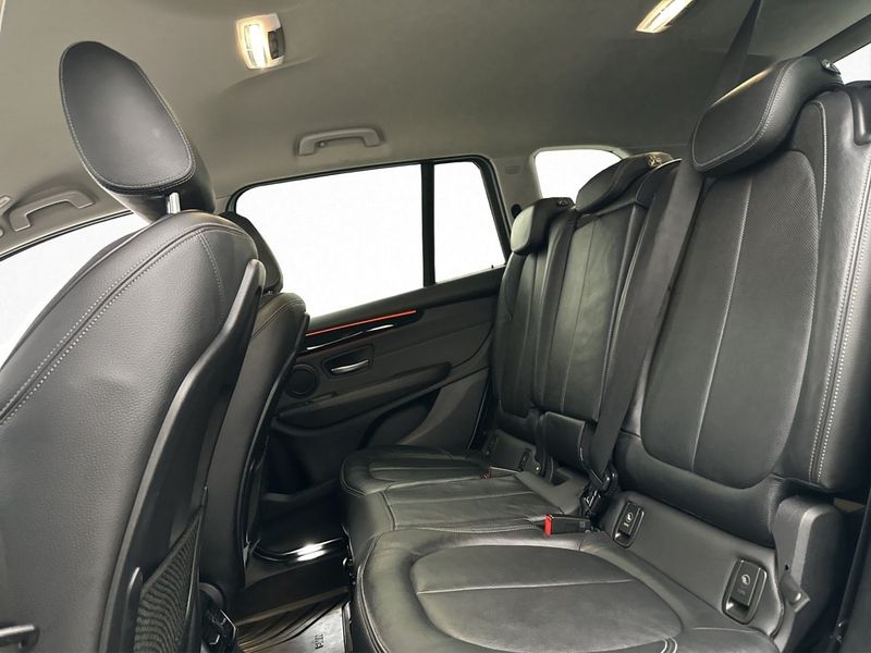 BMW 220 bild 27