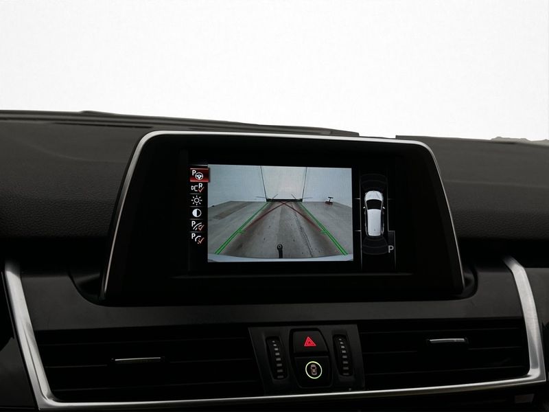 BMW 220 bild 18