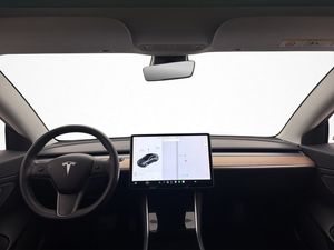 Tesla Model 3 bild 19