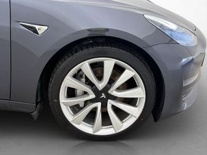 Tesla Model 3 bild 34