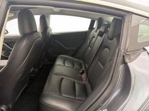 Tesla Model 3 bild 31