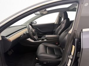 Tesla Model 3 bild 12