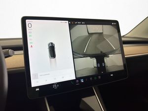 Tesla Model 3 bild 20