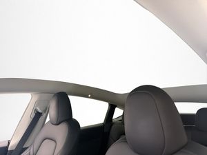 Tesla Model Y bild 14