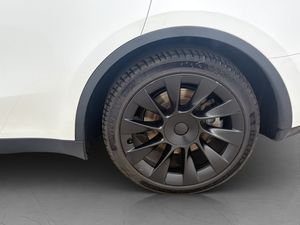 Tesla Model Y bild 31