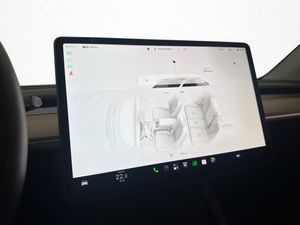Tesla Model Y bild 23