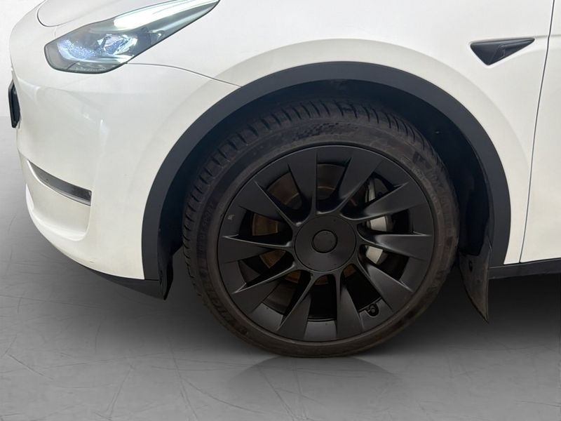Tesla Model Y bild 30