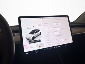 Tesla Model Y bild 25
