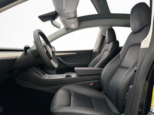 Tesla Model Y bild 11