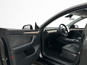 Tesla Model Y bild 10