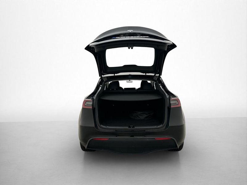 Tesla Model Y bild 29