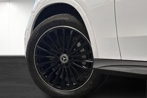 Mercedes GLC300 bild 6