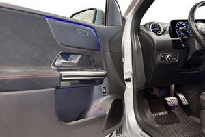 Mercedes B200 bild 6