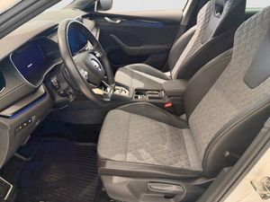 Skoda Octavia bild 8