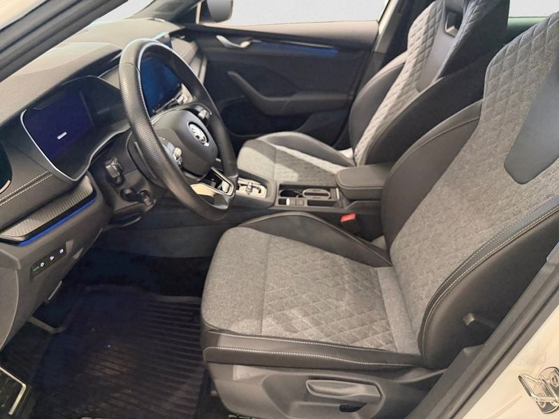 Skoda Octavia bild 8