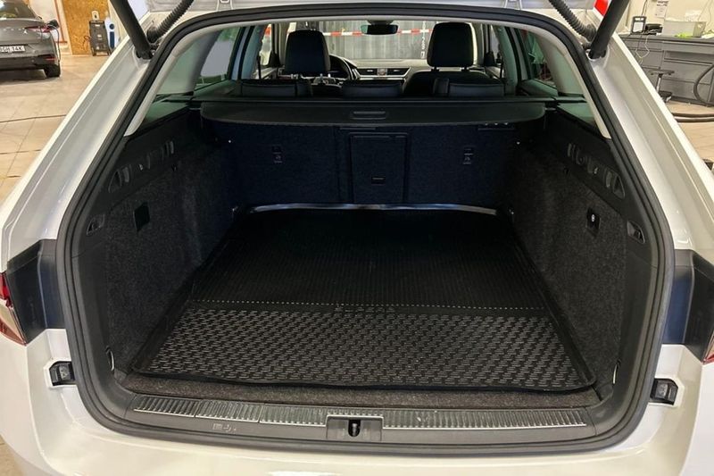 Skoda Superb bild 9