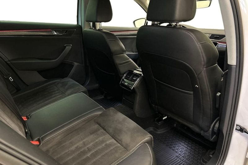 Skoda Superb bild 6