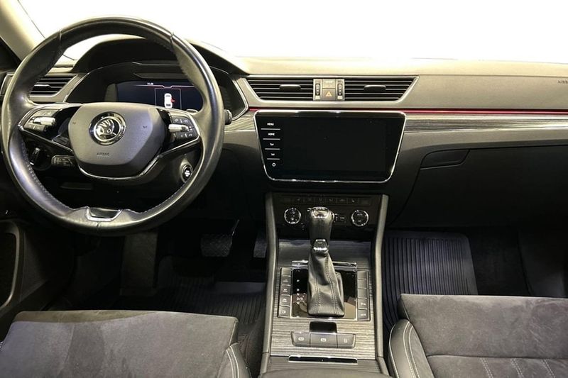 Skoda Superb bild 7