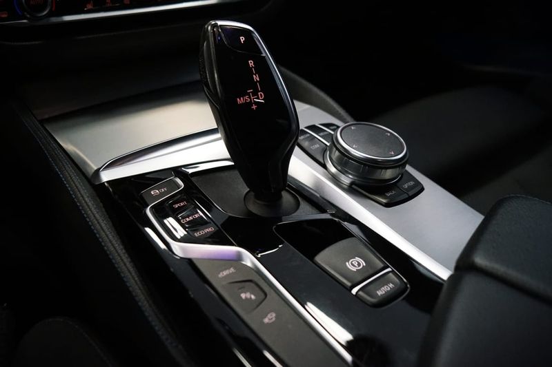 BMW 530 bild 19