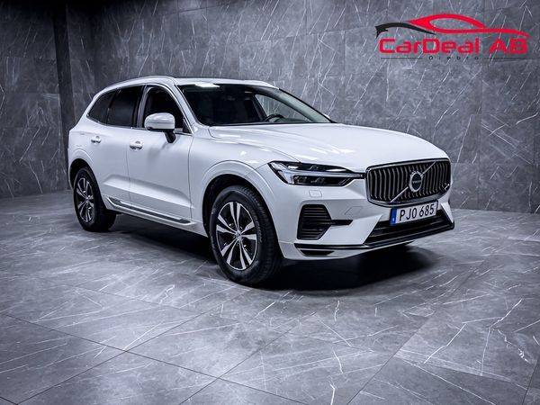 Volvo XC60 Recharge T6 AWD 350hk Core Bright Pano Värmare MOMS - 2024