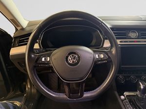 Volkswagen Passat bild 14