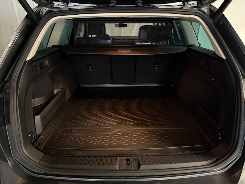 Volkswagen Passat bild 18