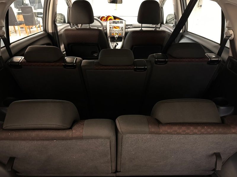 Toyota Verso bild 12
